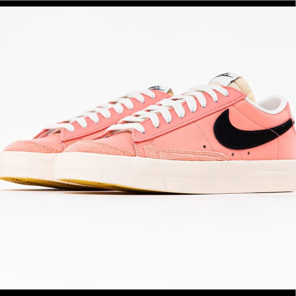 NIKE BLAZER MID '77 SE WOMEN SOLD OUT PINK 8 - Picture 2 of 6